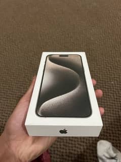 Apple Iphone 15 pro max 256gb natural titanium 0