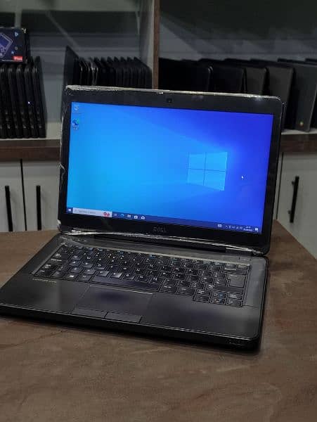 Dell Latitude e5440 Laptop 7