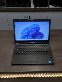 Dell Latitude 5490 Laptop 0