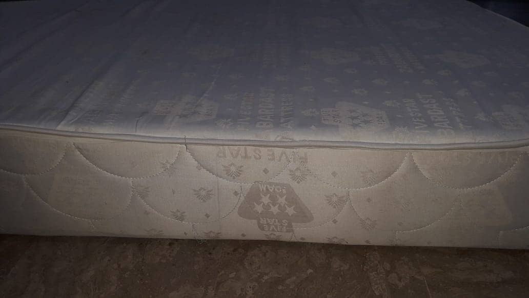 Five star Ortho 8 inch like new mattress 1