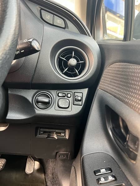 Toyota Vitz 2018 9