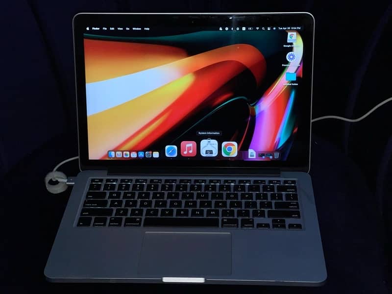 MacBook Pro 13” | 2015 | 3.1 GHZ | 16 GB RAM | i7 0