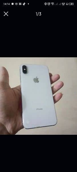 I m selling my iphone xsmax non pta 2