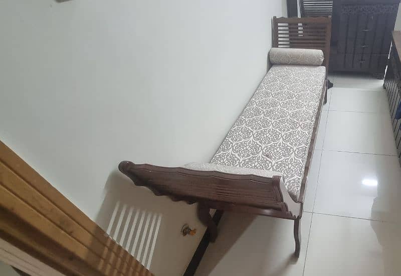 Backless Sofa/  Deewan in excellent condition 1