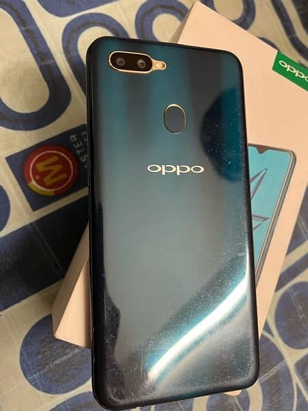 oppo A7 3/64gb 2