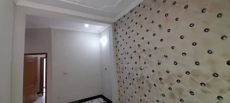 3.5 Marla House Available In Gulshan E Iqbal 6