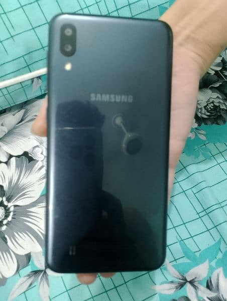 Samsung Galaxy M10 0