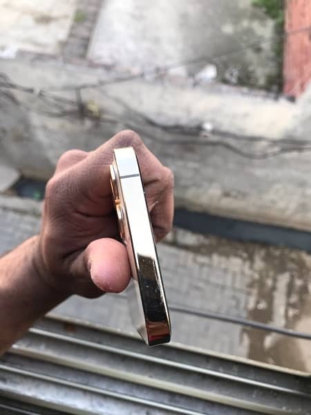 I phone 12 pro factory unlock 128 for sale 3
