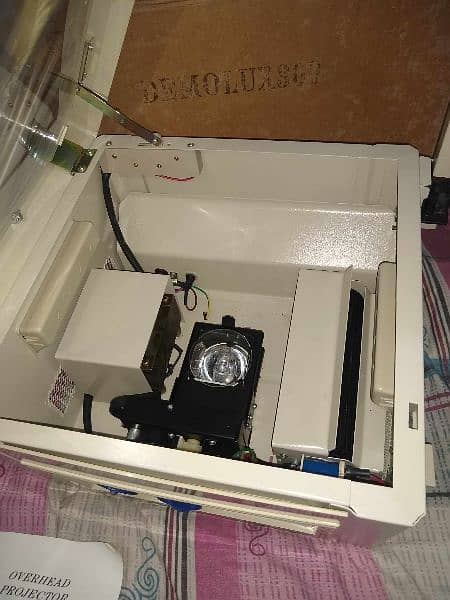 slide projector and overhead projector available 8