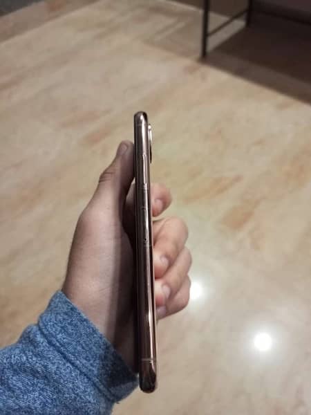 iPhone XS 64GB PTA Approved 3