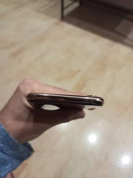 iPhone XS 64GB PTA Approved 5