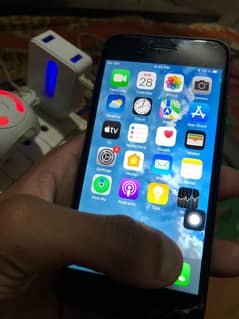 iphone 7 10BY 8 CONDITION