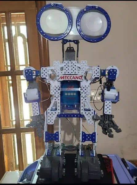 Robot Meccano (Meccanoid) XL 2.0. 0