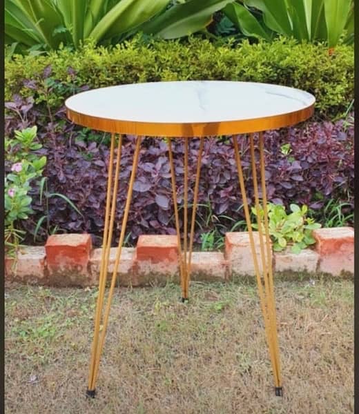Small table 0