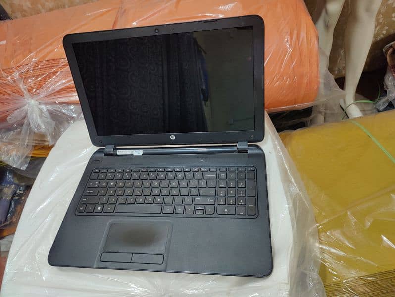HP laptop with touch screen 1