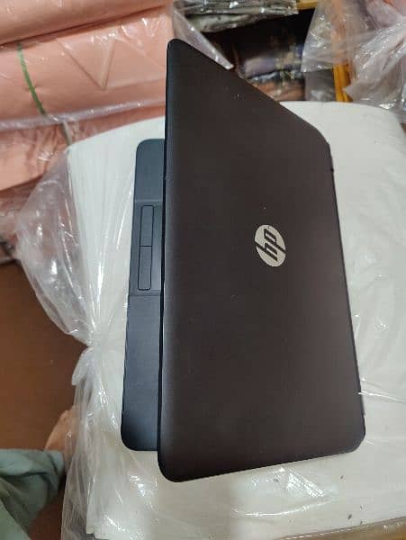 HP laptop with touch screen 2
