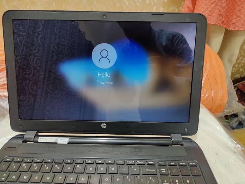 HP laptop with touch screen 3