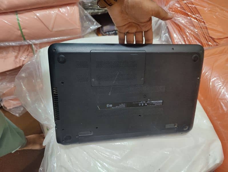 HP laptop with touch screen 4