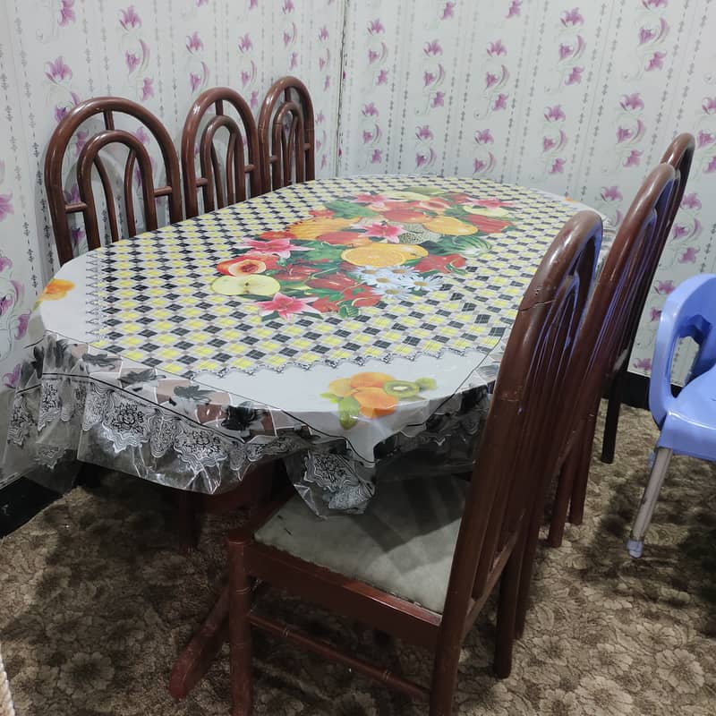 Dinning table with 6pc's pure wood chairs 0