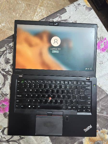 Lenovo i5 6th Generation T460s touch screen dual battery 2