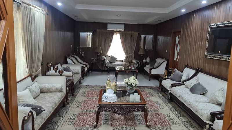 4 Kanal Ideal Location Used House For Sale in Sector A1 Township Lahore 2