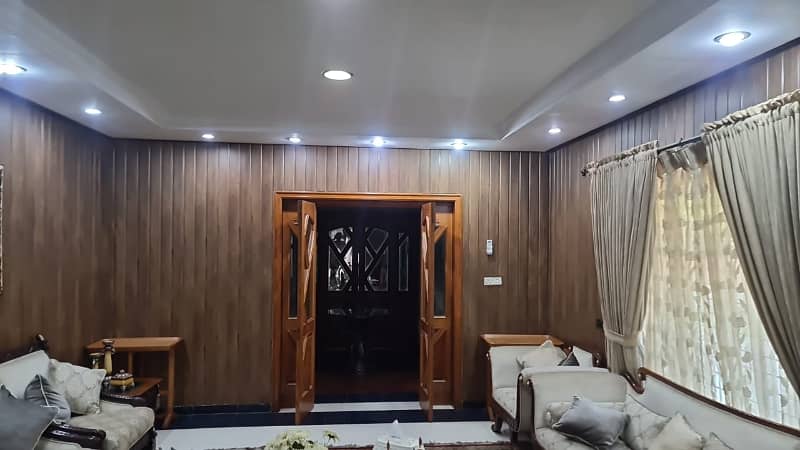 4 Kanal Ideal Location Used House For Sale in Sector A1 Township Lahore 4