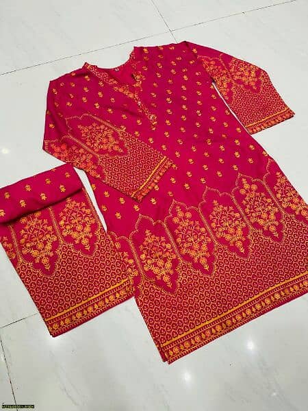 Woman stitched cloths Sale sale Sale 1