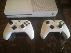 Xbox One S 1TB with 2 controllers [with Box 10/10]