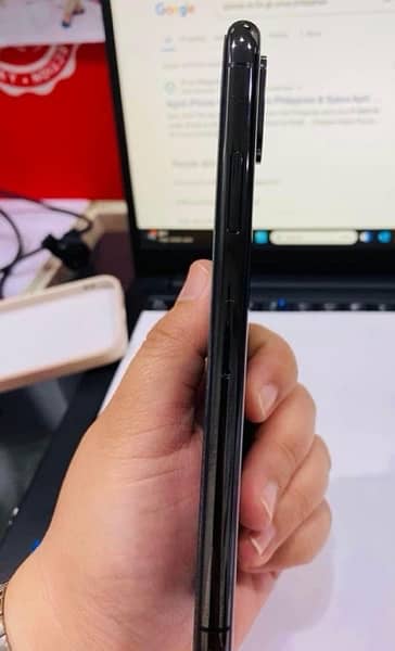 Iphone XS 64gb Factory Unlock in Just 48K 1