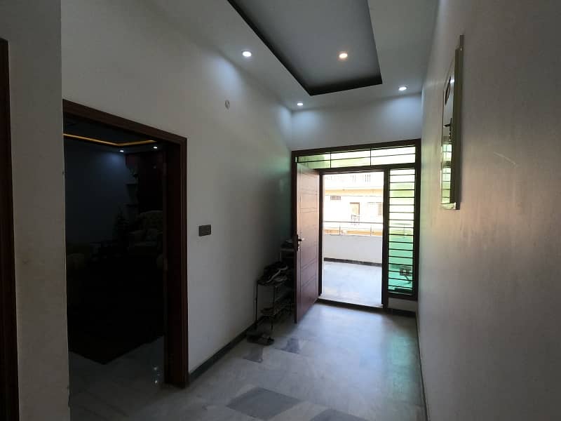 House For Sale 422 Sq Yrd Nazimabad No 4 8