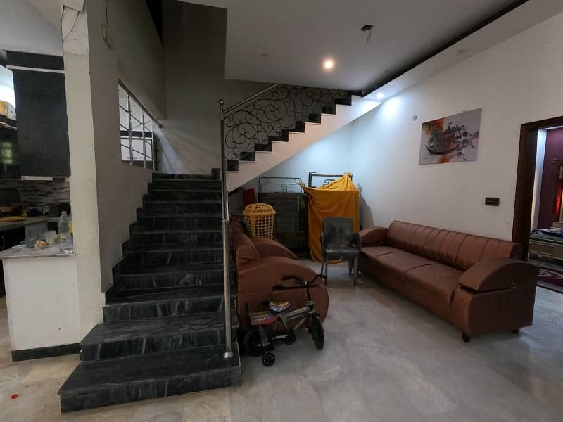 House For Sale 422 Sq Yrd Nazimabad No 4 23