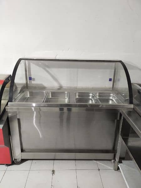 we have Ban marry/salad bar/cake chiller machine available/oven/fryer 0