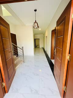 350 Square Yard Bungalow For Sale 0