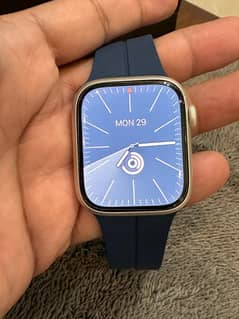 Apple Watch Series 8 - 45mm Silver Aluminum Case with Sport Band