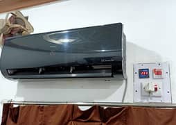 Haier AC DC Inverter 1.5ton urgent sale 03240926930 WhatsApp Number