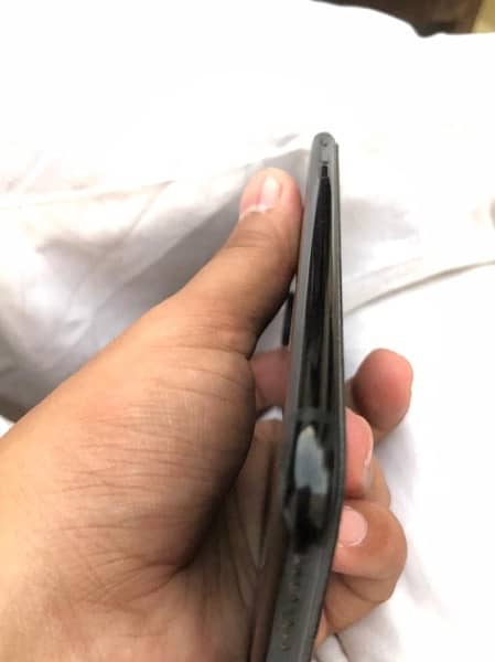 Iphone 7-plus black: 128GB 3