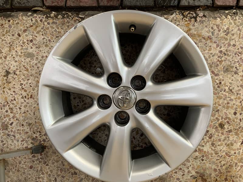 4 TOYOTA COROLLA ALLOY RIMS-15 GENUINE 0