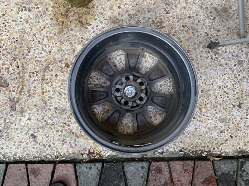 GENUINE TOYOTA COROLLA ALLOY RIMS 5