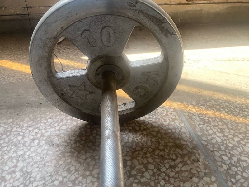 barbell bar 4 feet with 2 plates of 10kg each 2