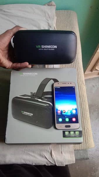 Mobile ka sath VR bhe lelo new Condition ma sirf 1500 kq 0