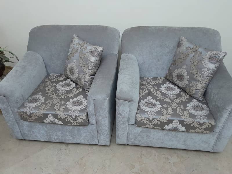 Sofa Set (6 Seater) for Urgent Sale 6