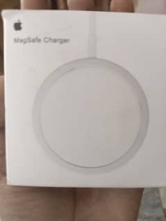 Apple magsafe charger. 20 Watts 0