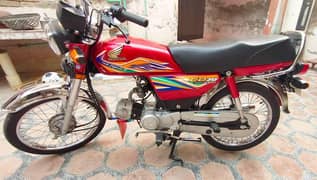 WhatsApp contact 03252553595 cHonda 70 cc Red color engine ok hai