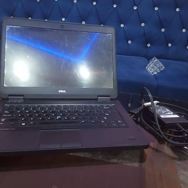 Dell Laptop core i 5 4th generation Ram 8 G. B   118 SSD 3
