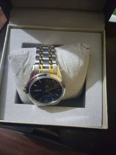 decent and classy watch for sell 0