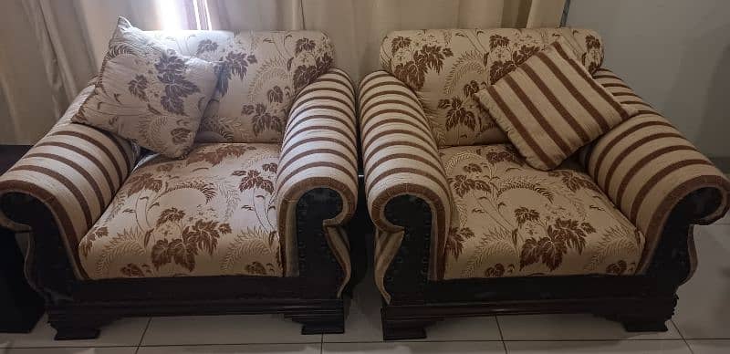 7 seater sofa set + sofa cover + 7 cushions 1