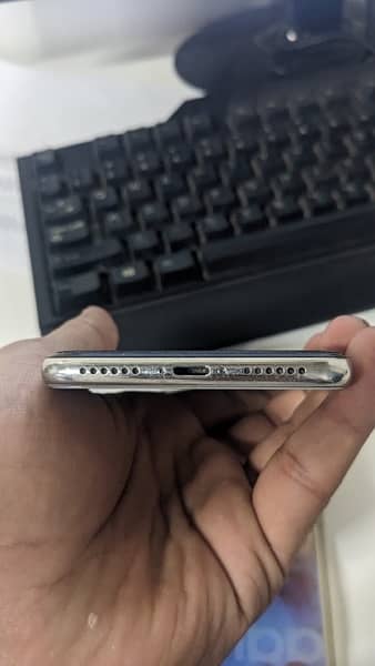 Iphone x (Pta Approved ) 5
