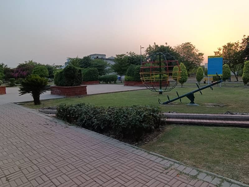 5-Marla On Ground Possession Plot Carpet Road Available For Sale In New Lahore City 5