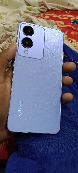 vivo y17s 6/128 10 month warranty box charger all okay 4