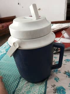 small sized water cooler for urgent sale